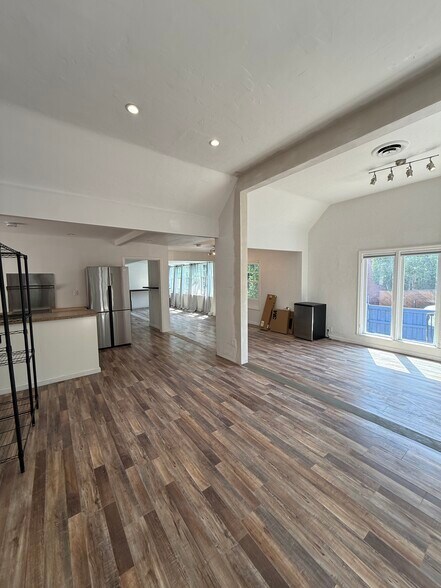 More Photos Of 8218 W Sunset Blvd, West Hollywood Loft Creative Space For Lease