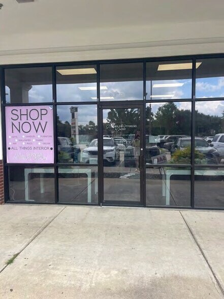 More Photos Of 7731 Perkins Rd, Baton Rouge Storefront For Lease