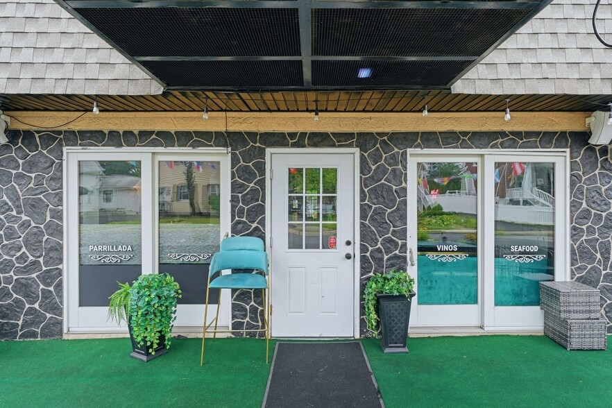 More Photos Of 35 Moonachie Rd, Moonachie Storefront Retail Residential For Sale