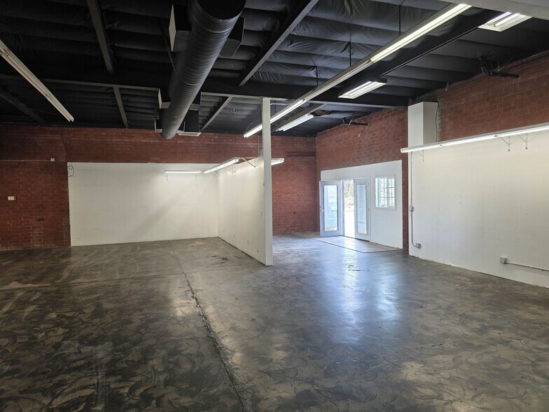 More Photos Of 6767 Adobe Rd, Twentynine Palms General Retail For Sale