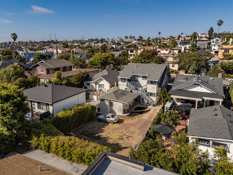 More Photos Of 319 N Gertruda Ave, Redondo Beach Apartments For Sale