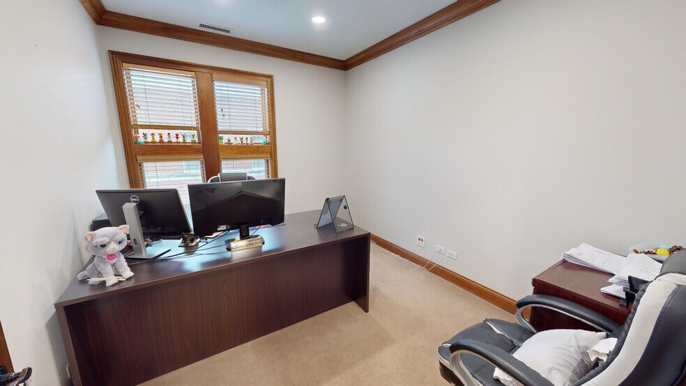 More Photos Of 40W320 Lafox Rd, St Charles Loft Creative Space For Sale