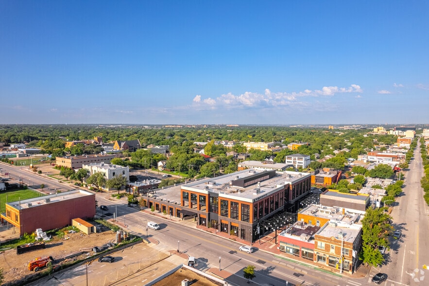 More Photos Of 701 W Magnolia Ave, Fort Worth Unknown For Lease