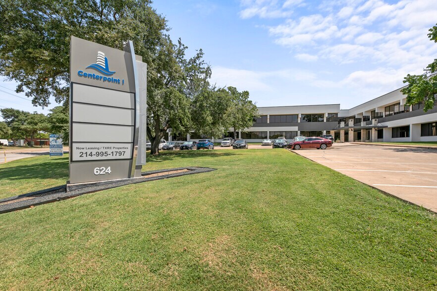 More Photos Of 624 Six Flags Dr, Arlington Office For Lease