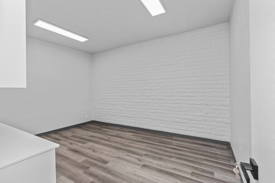 More Photos Of , Escondido Office For Sale