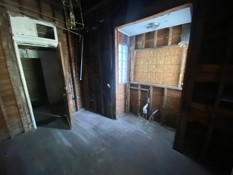 More Photos Of 203 Harpersville Rd, Newport News Office Residential For Lease