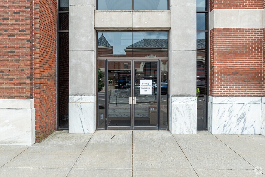 More Photos Of 233 Main St, Middletown Office For Lease