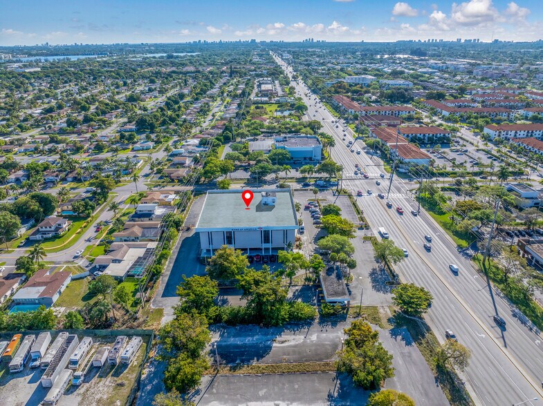 More Photos Of 3661 W Oakland Park Blvd, Lauderdale Lakes Office For Sale