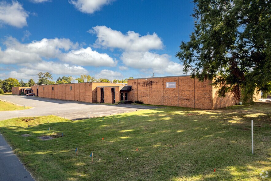 Primary Photo Of 227-325 Crompton St, Charlotte Warehouse For Lease