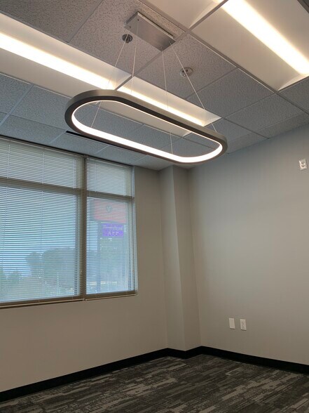 More Photos Of 2300 Camp Creek Pky, College Park Office For Lease