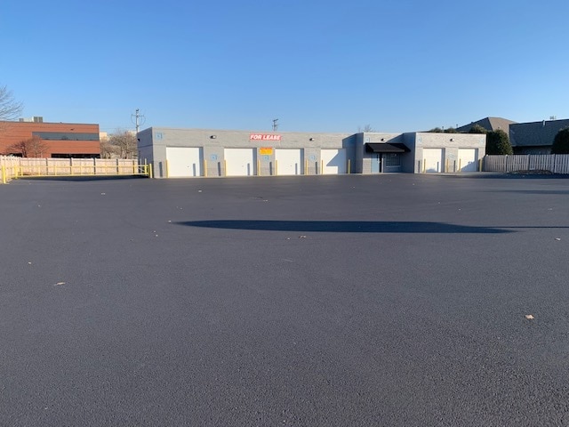 More Photos Of 328 Barney Dr, Joliet Self Storage For Sale