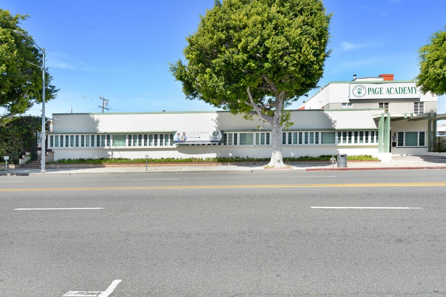 Primary Photo Of 419 S Robertson Blvd, Beverly Hills Schools For Sale