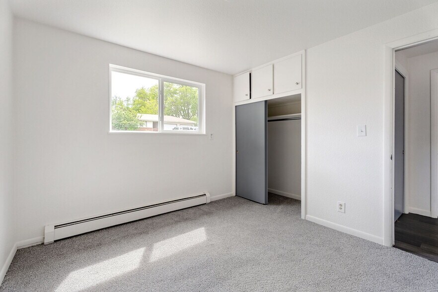 More Photos Of 1629 Azalea Dr, Fort Collins Apartments For Sale