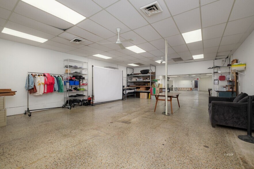 More Photos Of 314 2nd Ave, Gallipolis Storefront For Sale