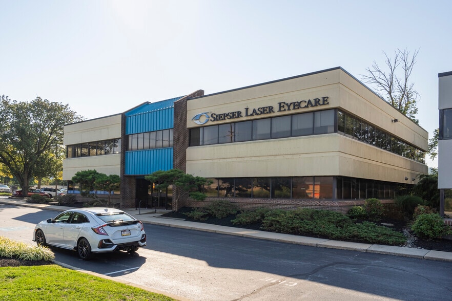More Photos Of 860 E Swedesford Rd, Wayne Medical For Sale