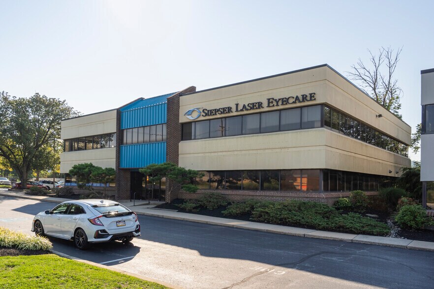 More Photos Of 860 E Swedesford Rd, Wayne Medical For Lease