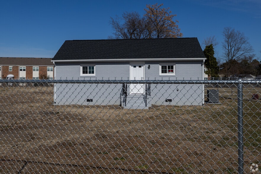 More Photos Of 5652 Bayside Rd, Virginia Beach Office For Sale