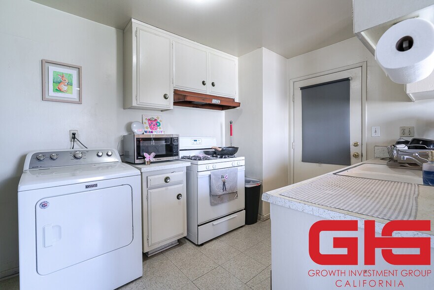 More Photos Of 21306 E Arrow Hwy, Covina Apartments For Sale