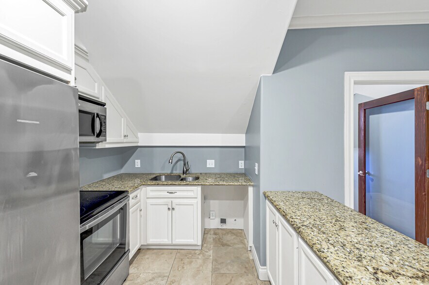 More Photos Of 607 Park Grove Dr, Katy Medical For Lease