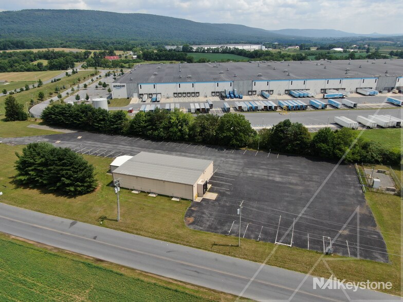 More Photos Of 27 Feick Industrial Dr, Hamburg Manufacturing For Lease