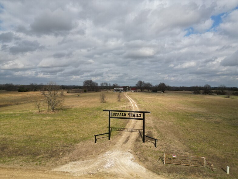 More Photos Of 2655 E 2078 Rd, Hugo Specialty For Sale