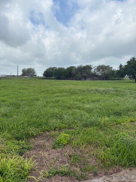 More Photos Of 1814 Lodge Ln, Corpus Christi Specialty For Sale