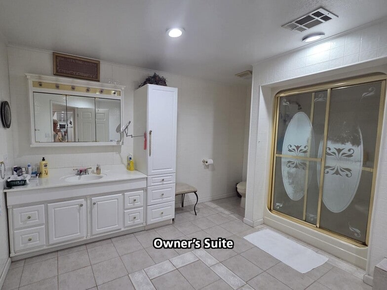 More Photos Of 419 S George Nigh Expy, Mcalester Hotel For Sale