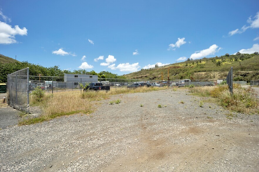 More Photos Of 94-990 Pakela St, Waipahu Land For Lease