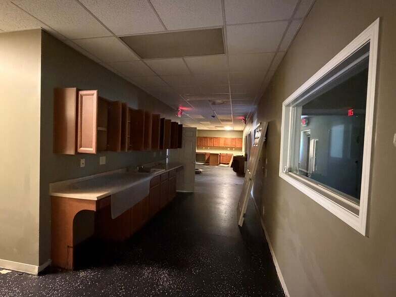 More Photos Of 3908 Winder Hwy, Flowery Branch Unknown For Lease