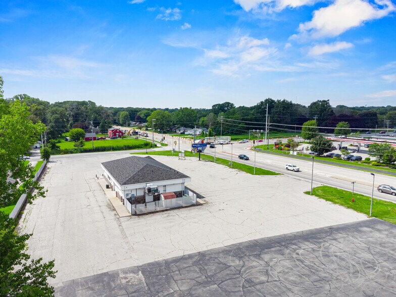 More Photos Of W7293 US Highway 10 114, Menasha Auto Dealership For Sale