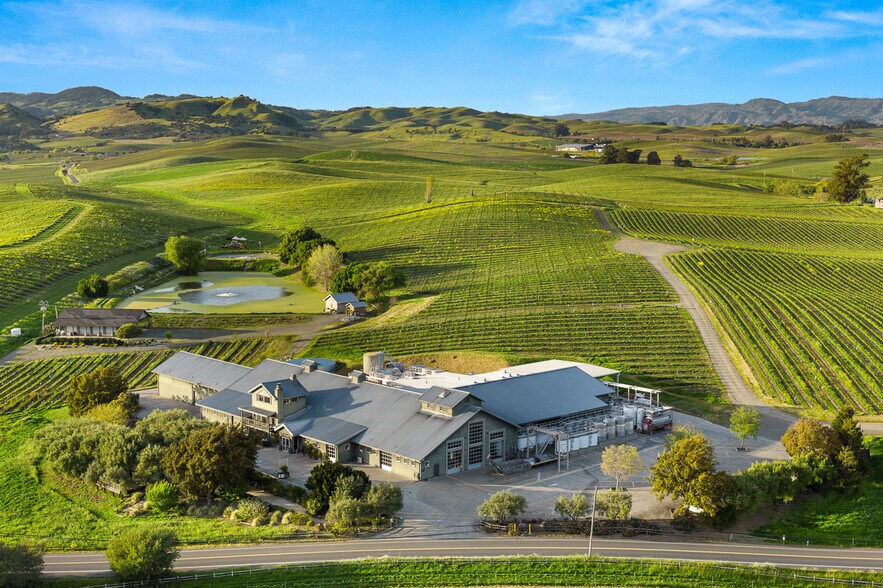 Primary Photo Of 2750 Las Amigas Rd, Napa Winery Vineyard For Sale