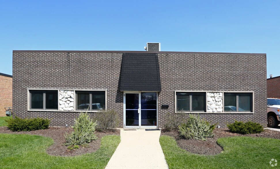 1540 Jarvis Ave, Elk Grove Village, IL 60007 Industrial For Lease