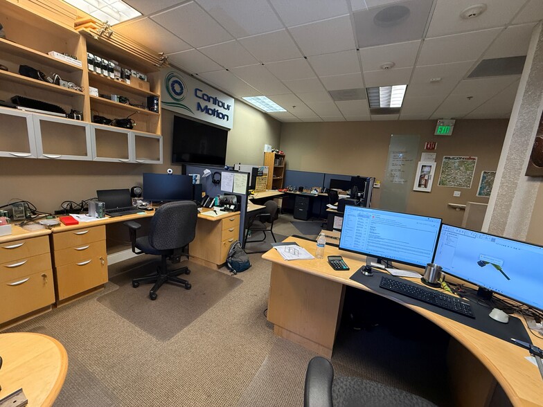 More Photos Of 355 Piercy Rd, San Jose Research And Development For Sale