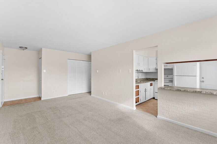 More Photos Of 7446 Sieloff Dr, Hazelwood Apartments For Sale