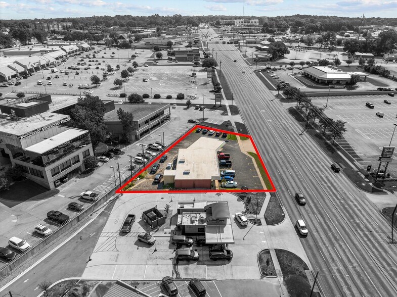 More Photos Of 1816 E Southeast Loop 323, Tyler General Retail For Sale