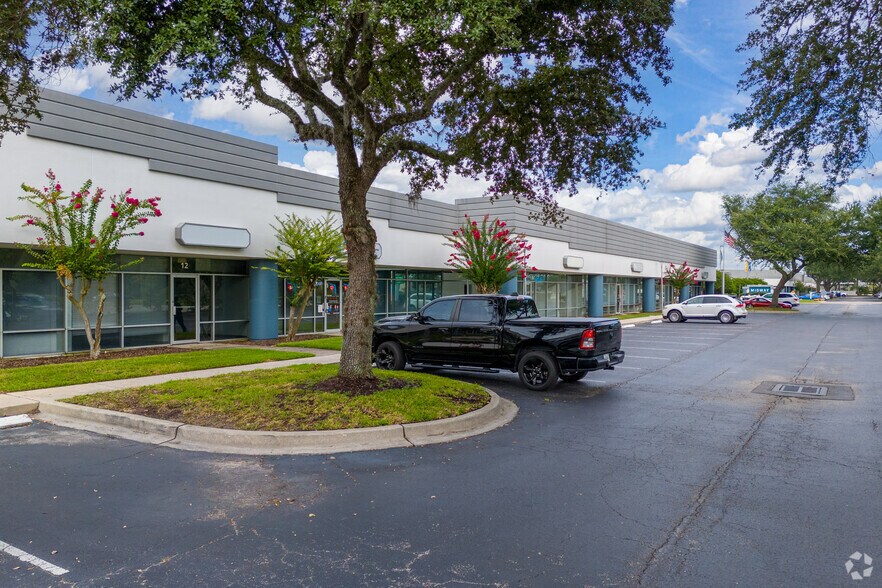 More Photos Of 3728 Philips Hwy, Jacksonville Unknown For Lease