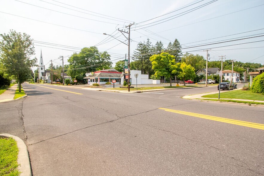 More Photos Of 127 S Main St, Ellenville Fast Food For Sale