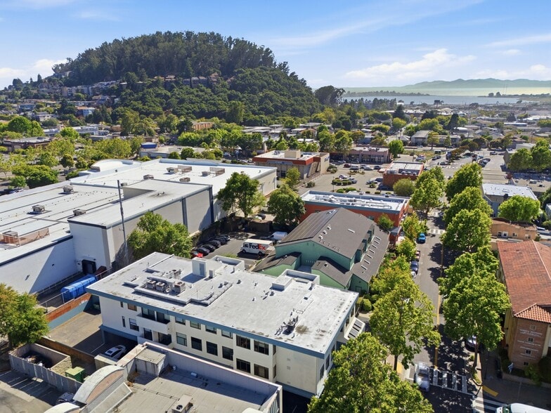 More Photos Of 6500 Fairmount Ave, El Cerrito Storefront Retail Office For Sale