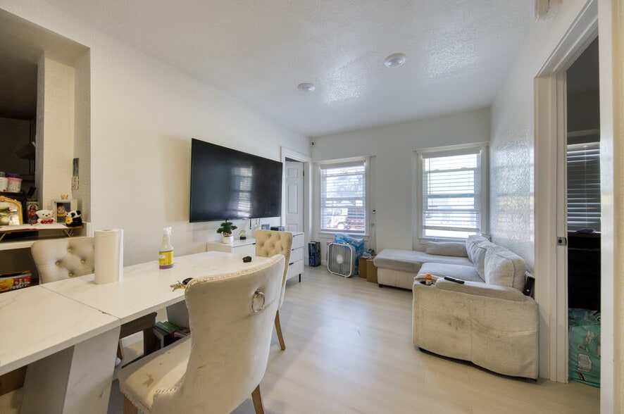 More Photos Of 574 3rd St, San Francisco Apartments For Sale