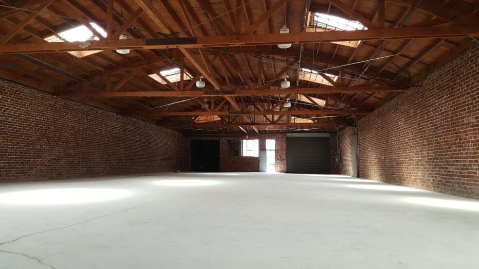 More Photos Of 746 E 17th St, Los Angeles Industrial For Lease