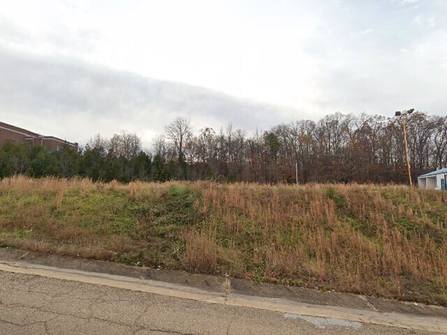 More Photos Of 601 N Westwood Blvd, Poplar Bluff Freestanding For Sale