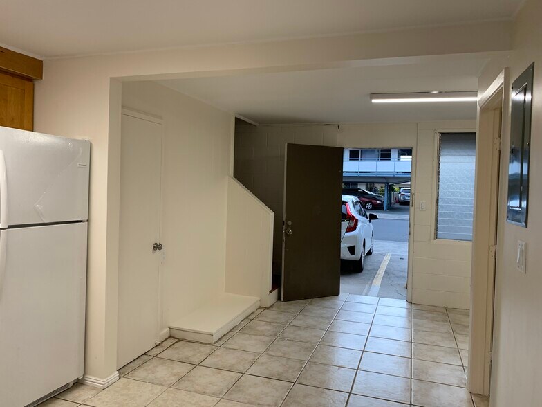 More Photos Of 2128 Date St, Honolulu Apartments For Sale