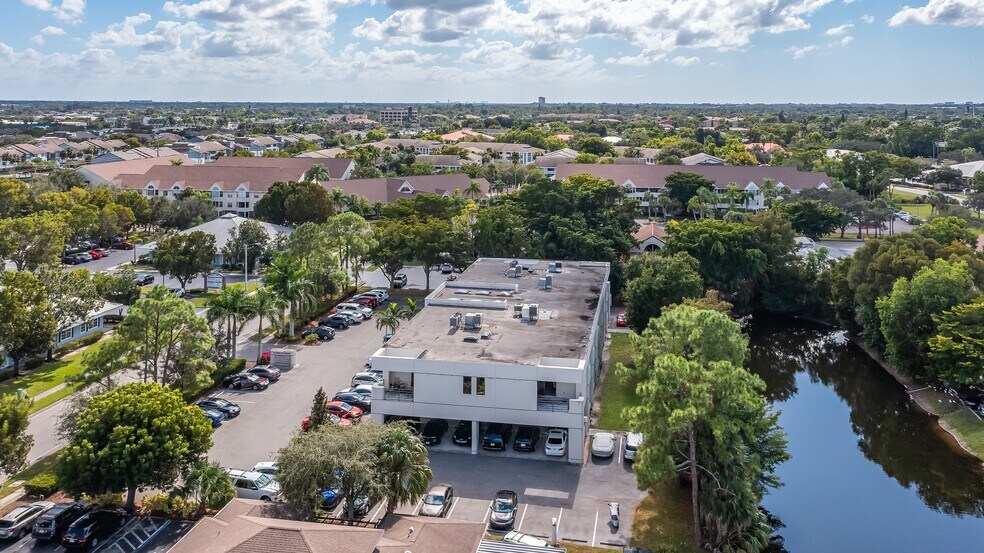 More Photos Of 43 Barkley Cir, Fort Myers Medical For Lease