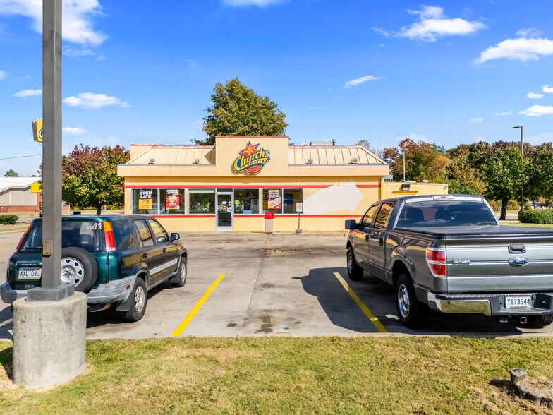 More Photos Of 1690 Desiard St, Monroe Fast Food For Sale