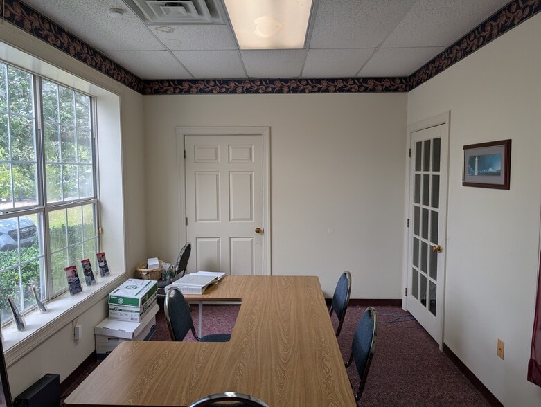 More Photos Of 1709 River St, Valdosta Office For Lease