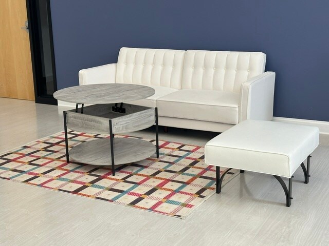 More Photos Of 1350 Lake St, Roselle Office For Lease