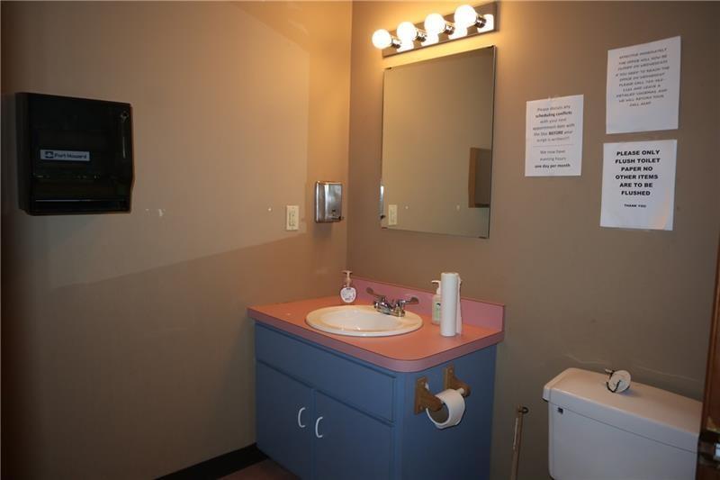 More Photos Of 90 Chamber Plz, Charleroi Medical For Sale