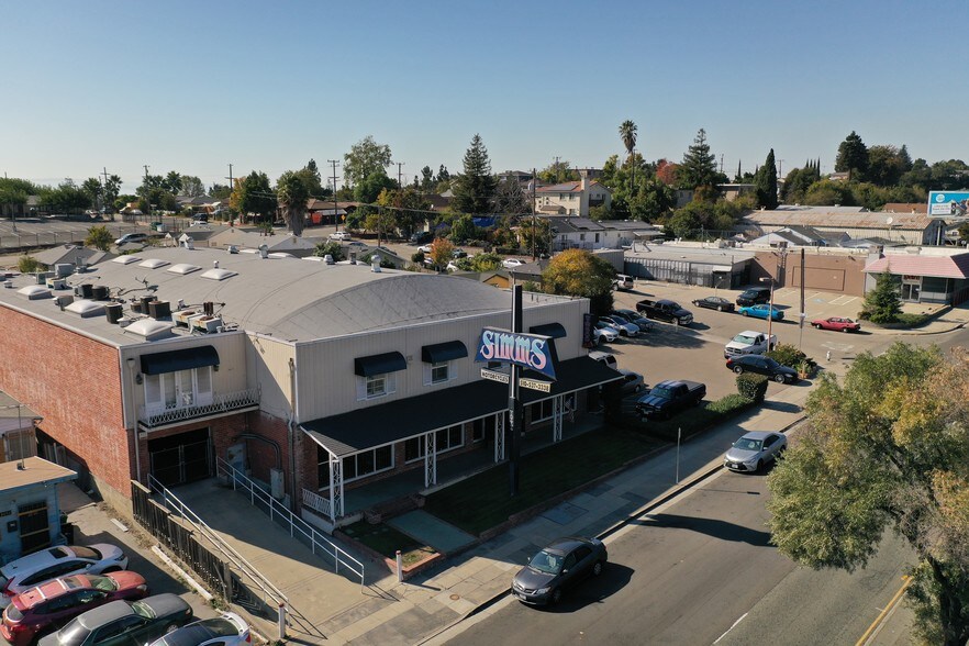 More Photos Of 21129 Foothill Blvd, Hayward Freestanding For Sale