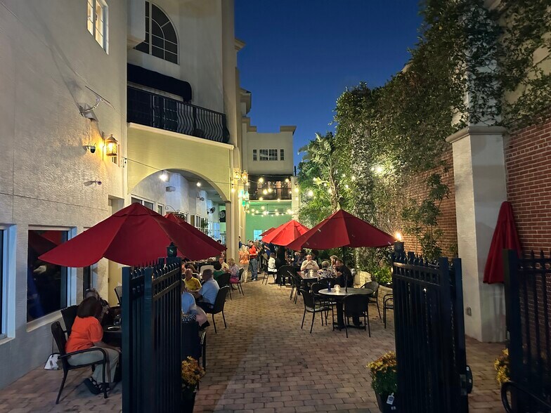 More Photos Of 128 S Beach St, Daytona Beach Apartments For Sale