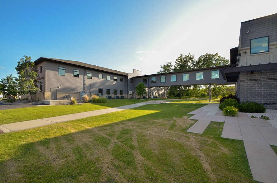 More Photos Of 970 S 29th St W, Billings Office For Sale